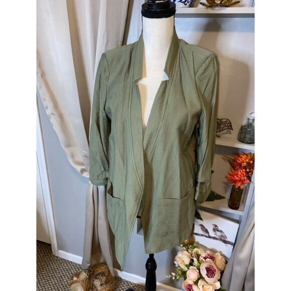 NWT $119 DKNY Small Army Green Open with Shoulder Padding Lightweight Jacket